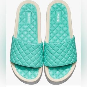 BNWT, APL Women’s Lusso Slide, Leather, Quilted Mint Slide‎ Sandals, size 6